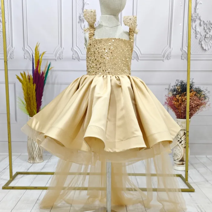 Gold Askılı Kuyruklu Taşlı  Boncuklu Payetli Kabarık Elbise