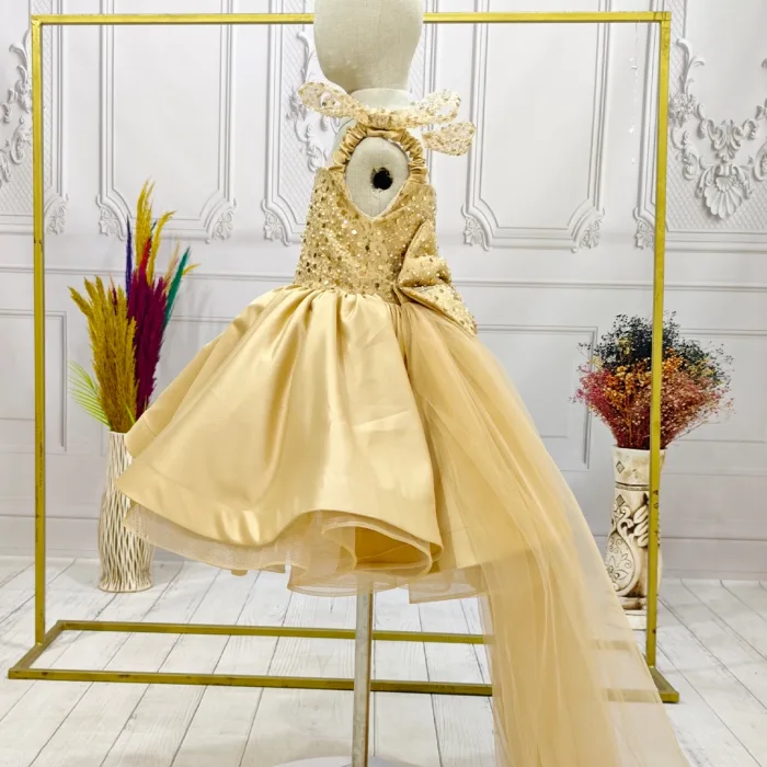 Gold Askılı Kuyruklu Taşlı  Boncuklu Payetli Kabarık Elbise