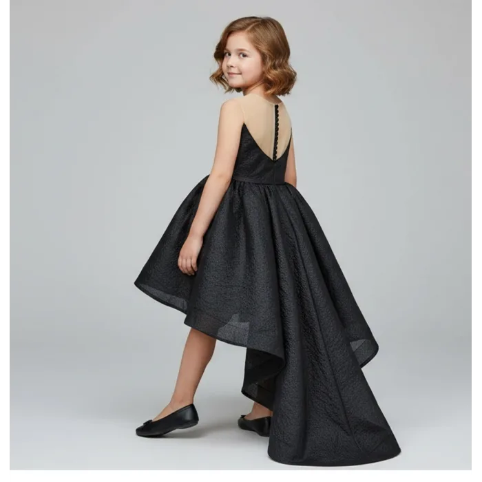 Kız Çocuk Kuyruklu Siyah Saten Parıltılı Kabarık Elbise