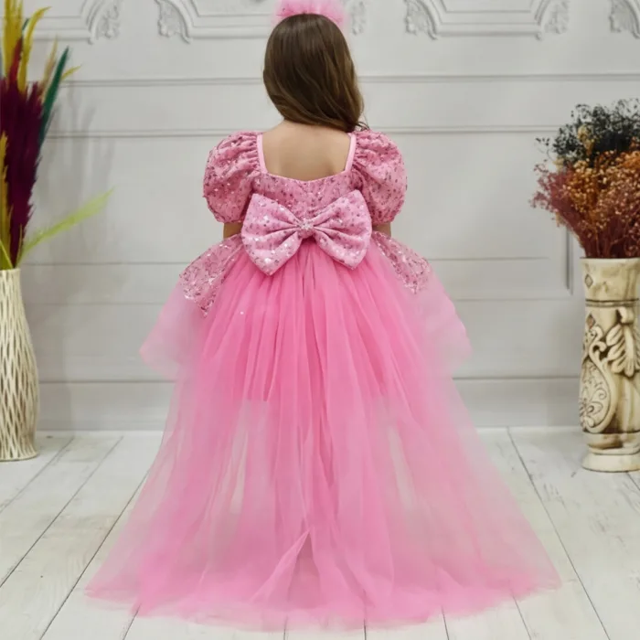 Kız Çocuk Şeker Pembesi Kuyruklu Boncuklu Payetli Uzun Kol Kabarık Elbise