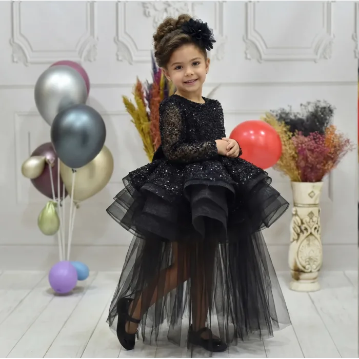 Kız Çocuk Siyah Kuyruklu Uzun Kol Boncuklu Payetli Kabarık Elbise