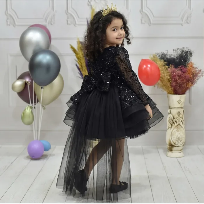 Kız Çocuk Siyah Kuyruklu Uzun Kol Boncuklu Payetli Kabarık Elbise