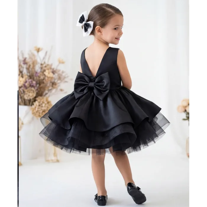 Kız Çocuk Siyah Sıfır Kol Bisiklet Yaka Arkası Kurdele Detaylı Gren Etekli Elbise