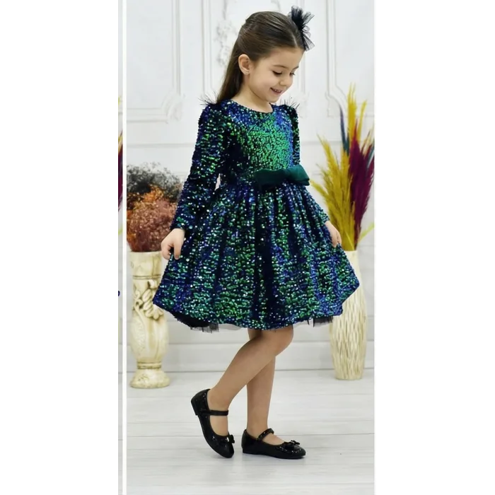 Kız Çocuk Zümrüt Yeşili Hologram Omuz Tül Detaylı Uzun Kol Elbise