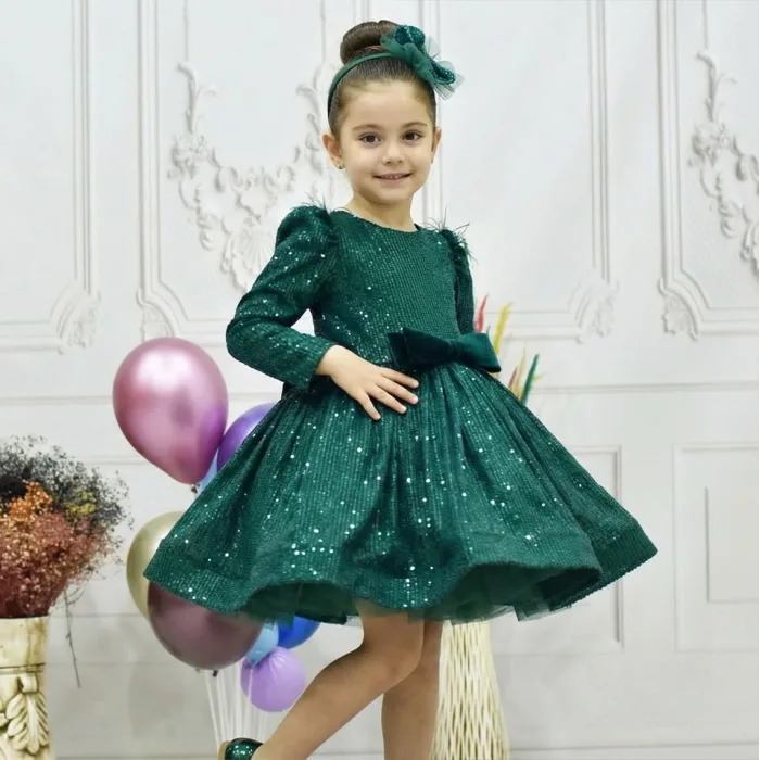 Kız Çocuk Zümrüt Yeşili Payet Kabarık Uzun Kol Omuz Tül Detaylı Elbise