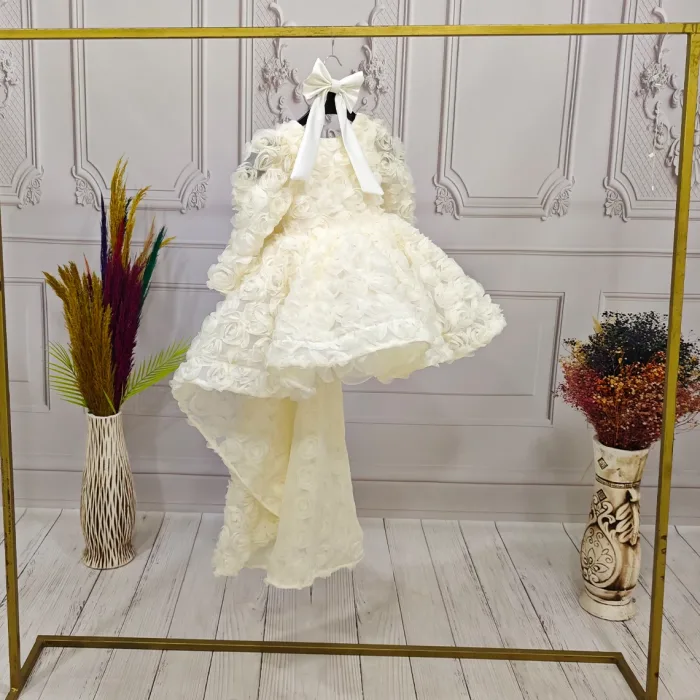 Krem Kuyruklu Gül Desenli V Yaka Uzun Kol Elbise Abiye Elbise Gelinlik