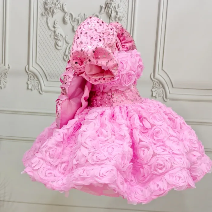 Pembe Güllü Kelebekli Kanat Askılı Madonna Kıs Kol Elbise Abiye Gelinlik