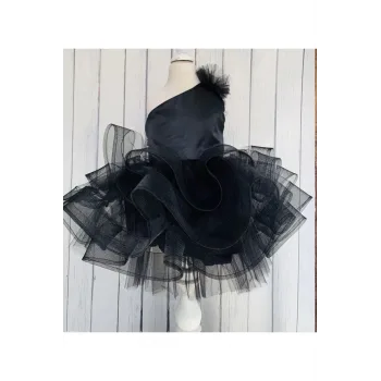 Kız Çocuk Siyah Saten Parla Grenli Tek Omuz Kabarık Elbise