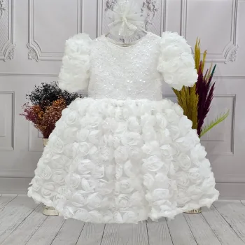 Kız Çocuk Beyaz Gül Desenli ve Boncuklu Kısa Balon Kol