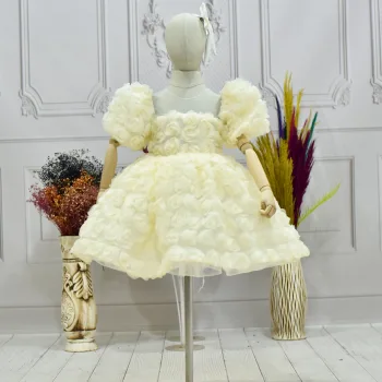 Kız Çocuk Krem Gül 3D Desenli Kısa Balon Üstü şeffaf Kol Kabarık Elbise