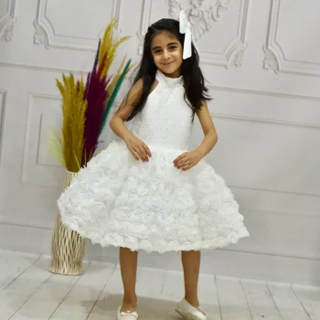 Kız Çocuk Beyaz Boncuklu Güllü Boğaz Detaylı Abiye Elbise