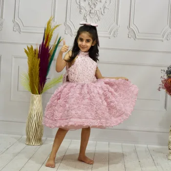 Kız Çocuk Pudra Boncuklu Güllü Boğaz Detaylı Abiye Elbise