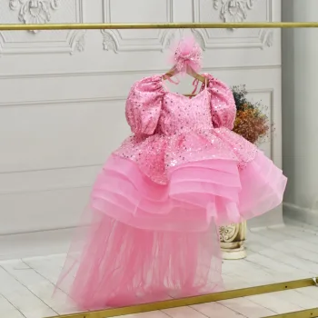 Kız Çocuk Şeker Pembesi Kuyruklu Boncuklu Payetli Uzun Kol Kabarık Elbise