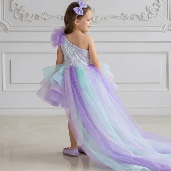 Lila Deniz Konsepti Tek Omuz Kuyruklu Deniz Kabuğu İşlemeli Kabarık Gelinlik Elbise