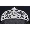 Taşlı Taç işlemeli Beyaz Taçlı Toka