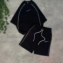 Orta Çizgi Biyeli Unisex Şortlu Takım - Siyah