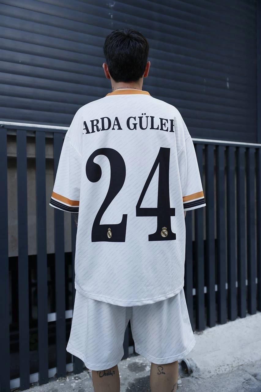 24 Unisex Şortlu Takım
