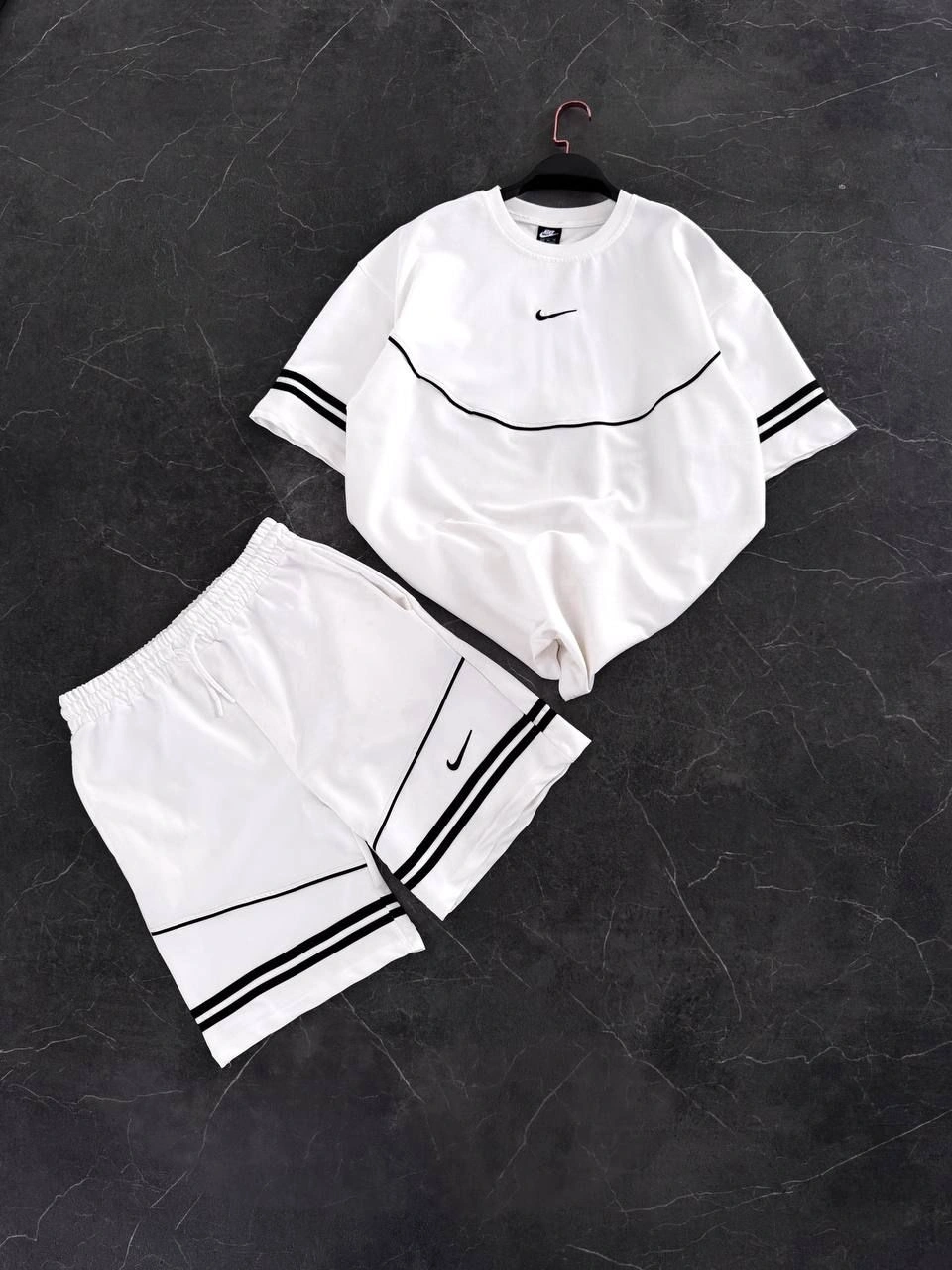 Şerit Detay Oversize Şortlu Takım Beyaz