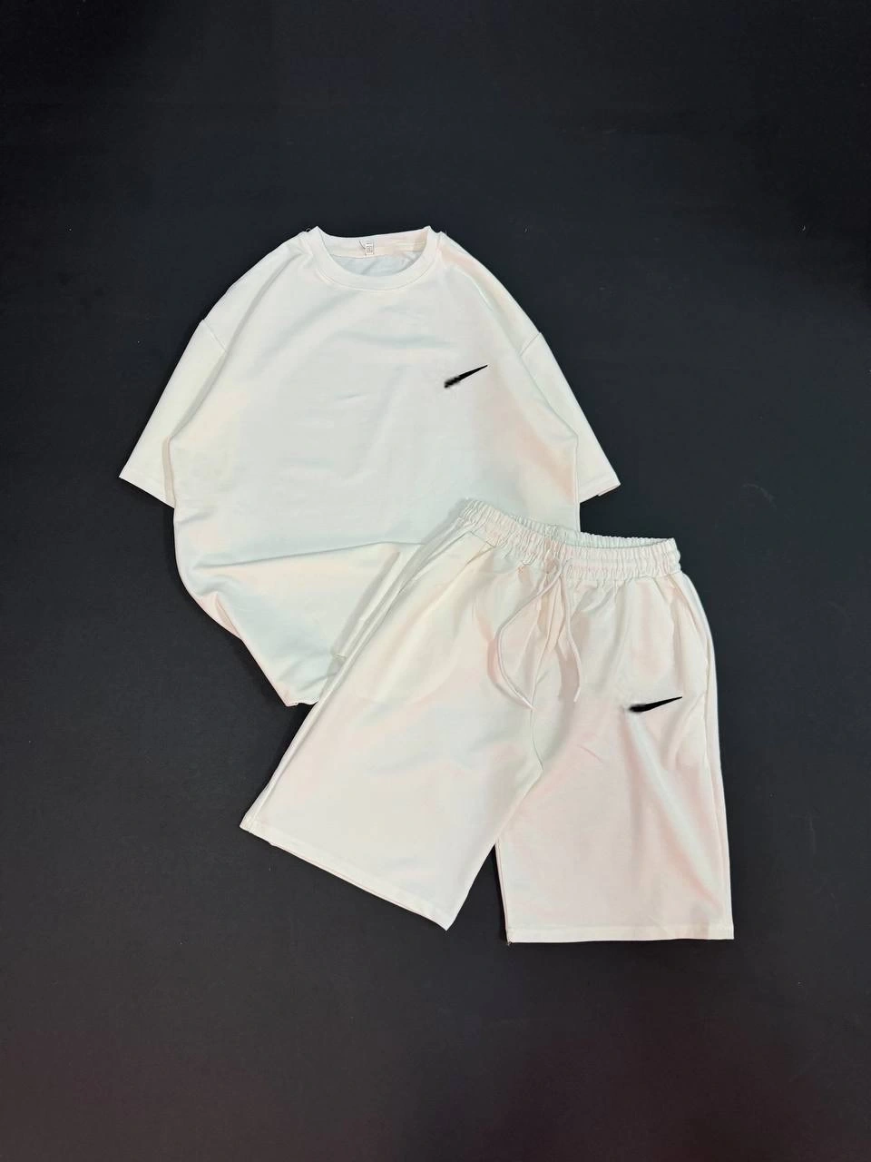 Nike Unisex Oversize Şortlu Takım - Beyaz