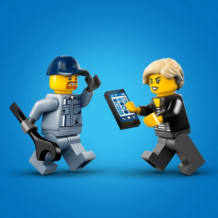 LEGO City Çekici Kamyon ve Spor Araba Tamiri 60435-4 Yaş ve Üzeri Çocuklar için Yaratıcı Oyuncak Yapım Seti (101 Parça)