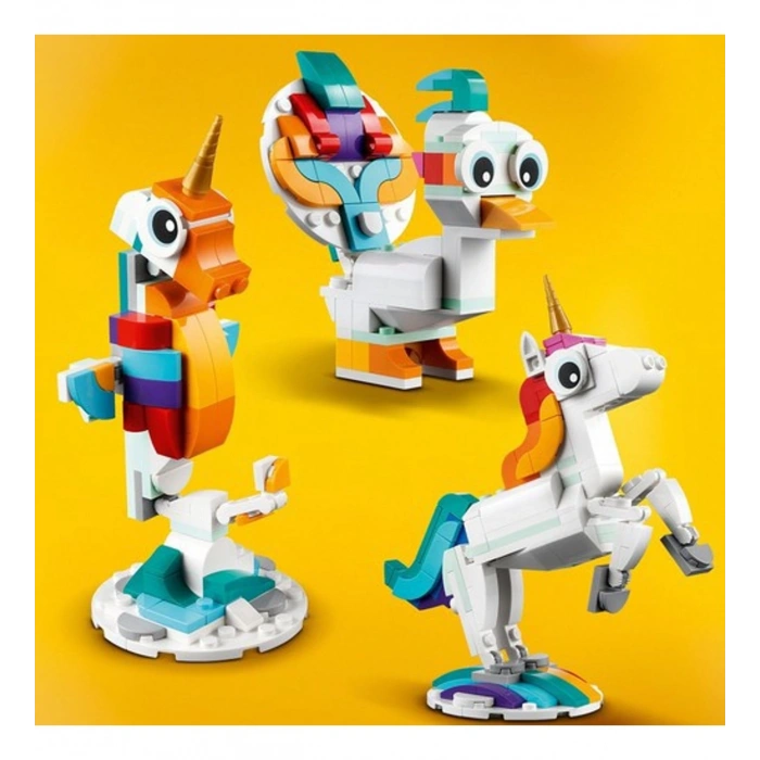 LEGO Creator Sihirli Tek Boynuzlu At 31140-7 Yaş ve Üzeri Çocuklar İçin Tek Boynuzlu At, Denizatı ve Tavus Kuşu İçeren Yaratıcı Oyuncak Yapım Seti (145 Parça)