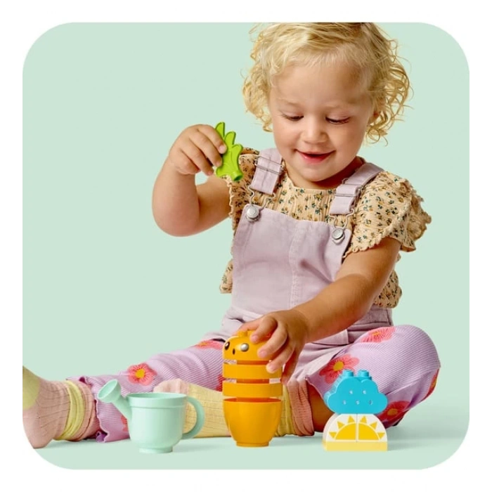 LEGO DUPLO İlk Büyüyen Havucum 10981-18 Ay ve Üzeri Küçük Çocuklar İçin Eğitici Oyuncak Yapım Seti (11 Parça)