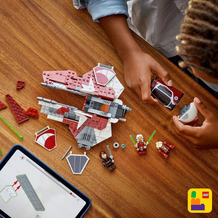 LEGO Star Wars: Klon Savaşları Ahsoka’nın Jedi Interceptor’ı 75401-8 Yaş ve Üzeri Kız ve Erkek Çocuklar için Yaratıcı Oyuncak Yapım Seti, Doğum Günü Hediyesi (290 Parça)