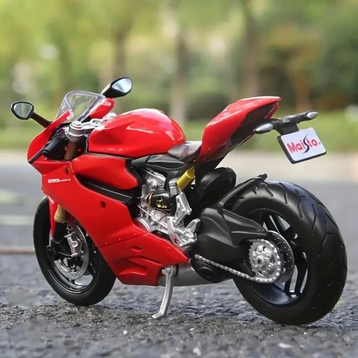 Maisto 1:12 Ölçekli Ducati 1199 Panigale Motosiklet Modeli