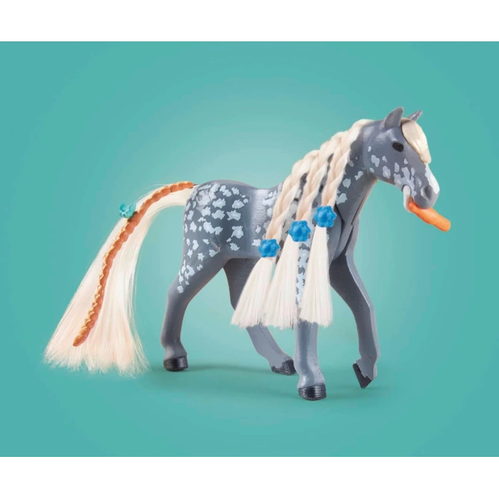 PLAYMOBIL 71353 Stall with Amelia and Whisper