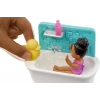 Barbie Bebek Bakıcısı Bebeği Minik Bebekler ve Banyo Aksesuarları Oyun Seti FXH06