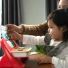 Baby Einstein Cals First Melodies Magic Touch Ahşap Piyano Müzikli Baby Oyuncağı, 6 Aylık ve Üzeri