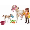 Playmobil 71243 Country Tay ile At, midilli çiftliği, at oyuncakları, eğlenceli, yaratıcı rol yapma, oyun seti, 4 yaş ve üzeri çocuklar için uygun