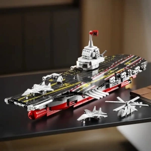 712 Parça Gemi Modeli Yapım Blokları Seti 6 Yaş ve üzeri Hava Kuvvetleri Gemisi Modeli Kit