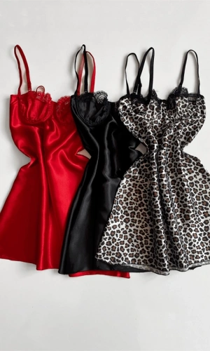 3 Renk Göğüs Dantel Detaylı Yumuşak Saten Gecelik Set (Gizli Gönderi)