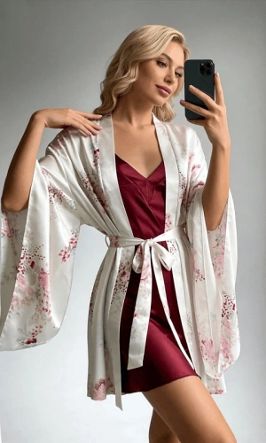 Çiçekli Yarasa Kol Yumuşak Saten Sabahlıklı Takım