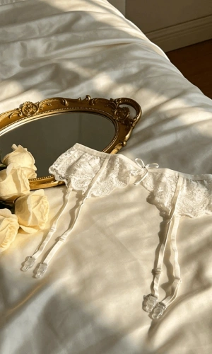 Ekru Dantel Detaylı Jartiyer Kemeri