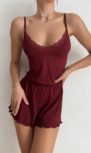 Bordo Dantel Detaylı Yumuşak Crop Şortlu Takım