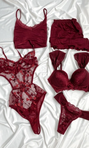 Bordo 5 Parça Dev Kombin