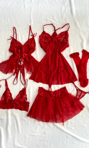 8 Parça Kırmızı Dev Kombin