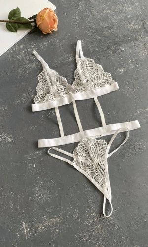 Bant Detaylı Bodysuit