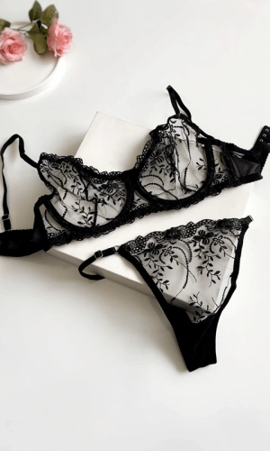 Büyük Beden Çiçek İşlemeli Sütyen Takım