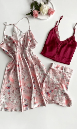 Çiçek Baskılı Saten Gecelik & Çiçek Güpür Detaylı Saten Şortlu Takım Kombin