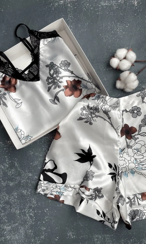 Floral Pattern Shorts Set