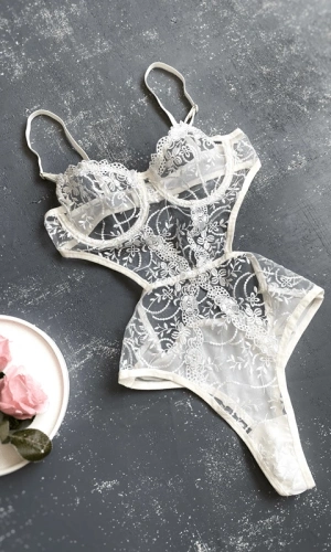 Floral Detailed Bodysuit