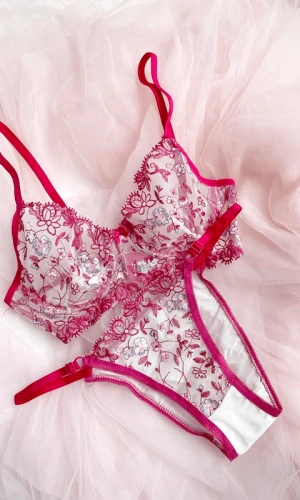 Floral Detailed Bra Set
