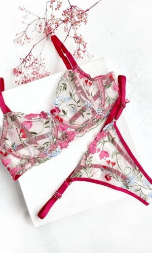Floral Embroidered Bra Set