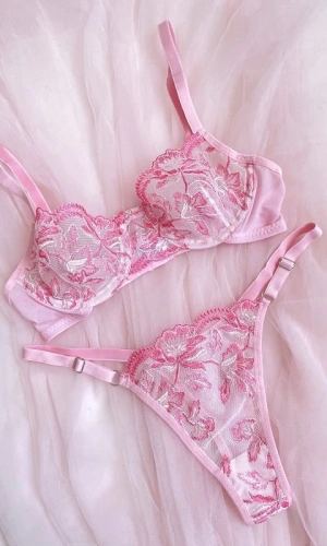Flower Embroidered Bra Set