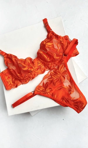 Branch Embroidered Bra Set