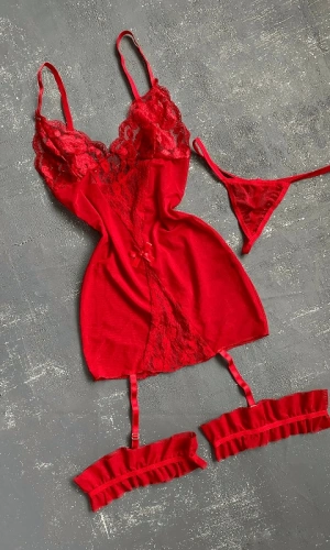 Bacak Aparatlı Babydoll