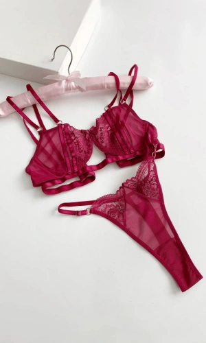 Dantel Detaylı Desteksiz Sütyen Takım